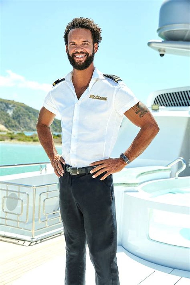 Captain Lee Gets Furious With Wes — Video – Hollywood Life