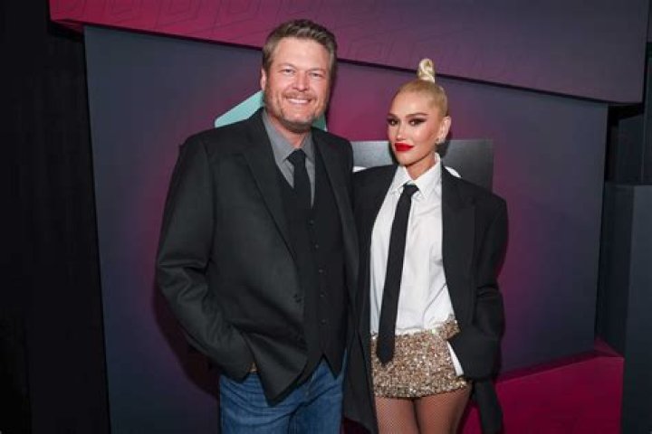 Blake Shelton & Gwen Stefani Hug After They Surprise Crowd At Her Vegas Show With Duet — Watch