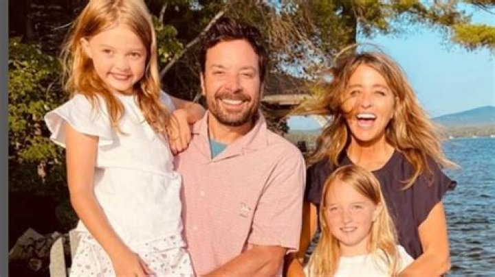 Jimmy Fallon’s Daughters & Wife Nancy Appear In His New Christmas Ad – Hollywood Life