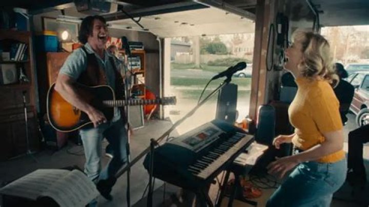 Kate Hudson’s Sons Play Music Together In The Garage – Hollywood Life