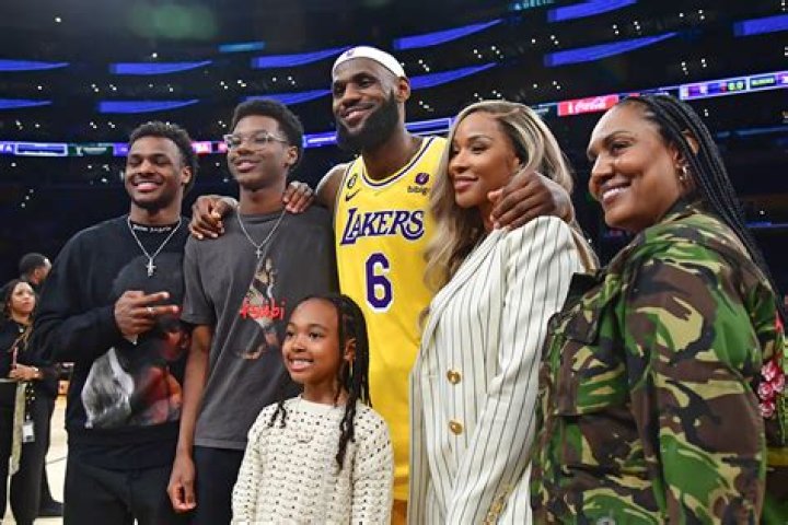 LeBron James’ Sons Bronny & Bryce Joined Him For A ‘Space Jam’ Event – Hollywood Life