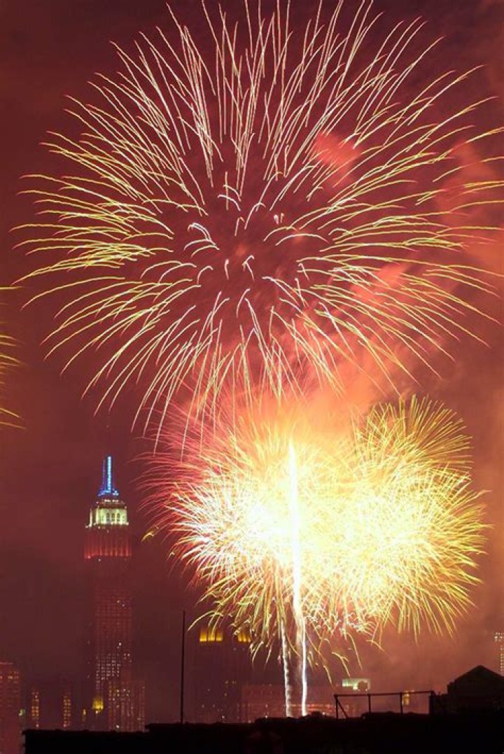 Macy’s July 4th Fireworks Spectacular — See Pics From The Gorgeous Displays Across NYC