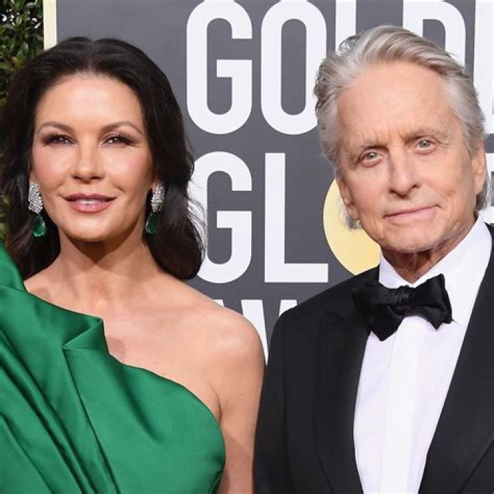 Michael Douglas & Catherine Zeta Jones Mark 22nd Wedding Anniversary – Hollywood Life